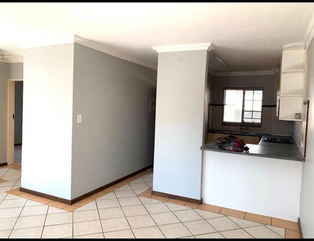 2 BEDROOM APARTMENT FOR SALE IN DIE HOEWES